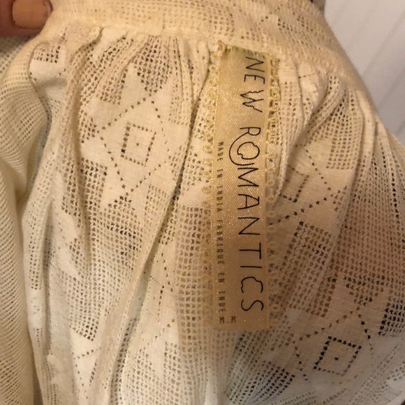 Summer top - Picture 6 of 6